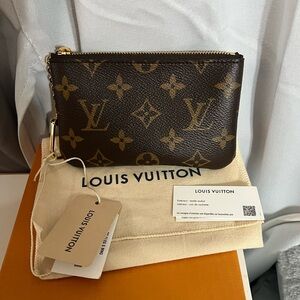 New Louis Vuitton Brown and Gold Monogram Pouch